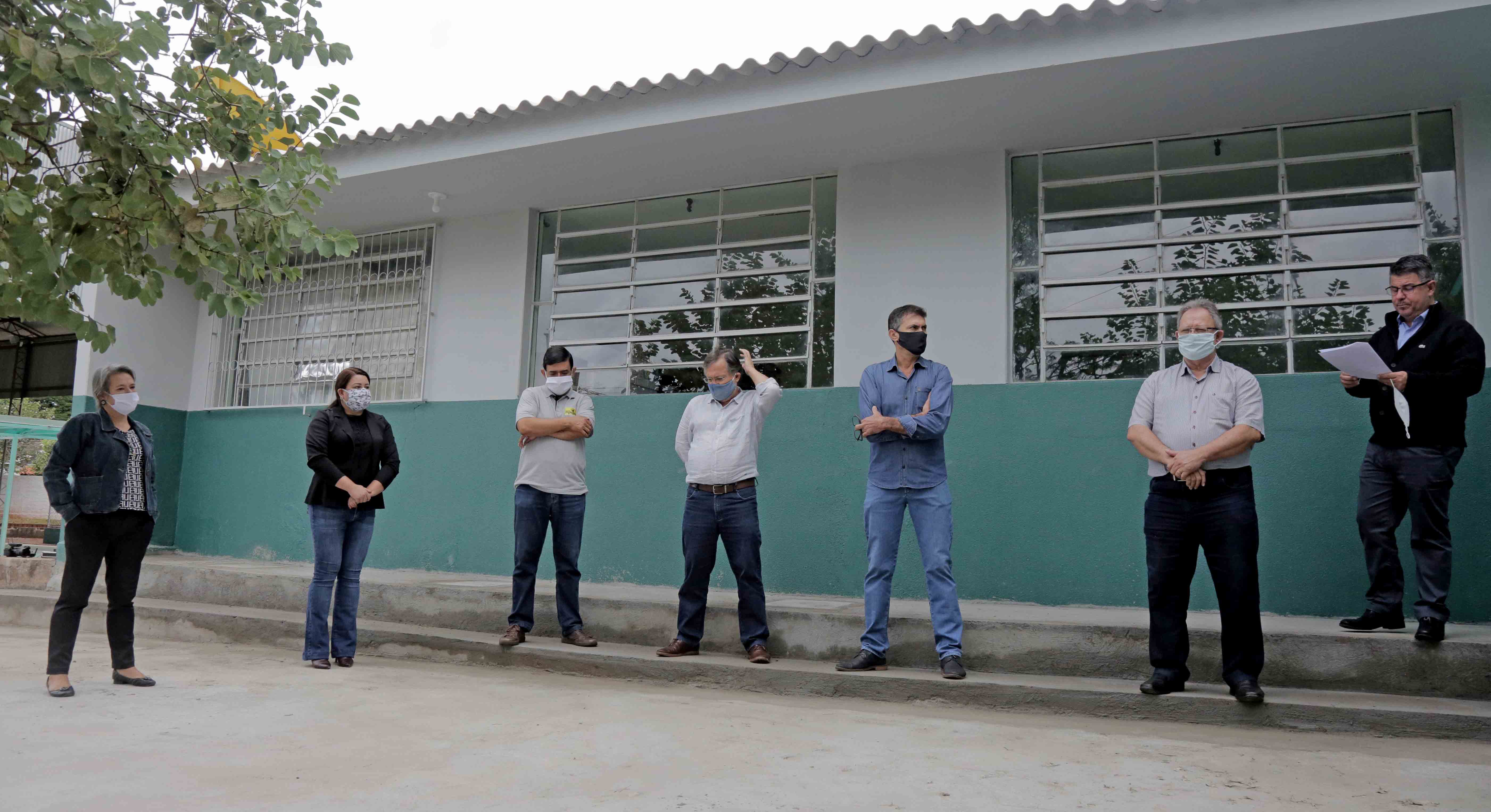 Câmara entrega reforma da escola Maria do Carmo Pereira