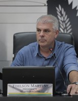 Presidente da Câmara sugere a implantação de horta e quadra de society na Vila Guarujá 