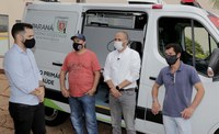 Vereadores entregam ambulância à secretaria de Saúde de CM